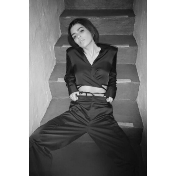 2/$30 Zara Black Satin Efect Crop Shirt Dressy Size Small - Picture 9 of 15